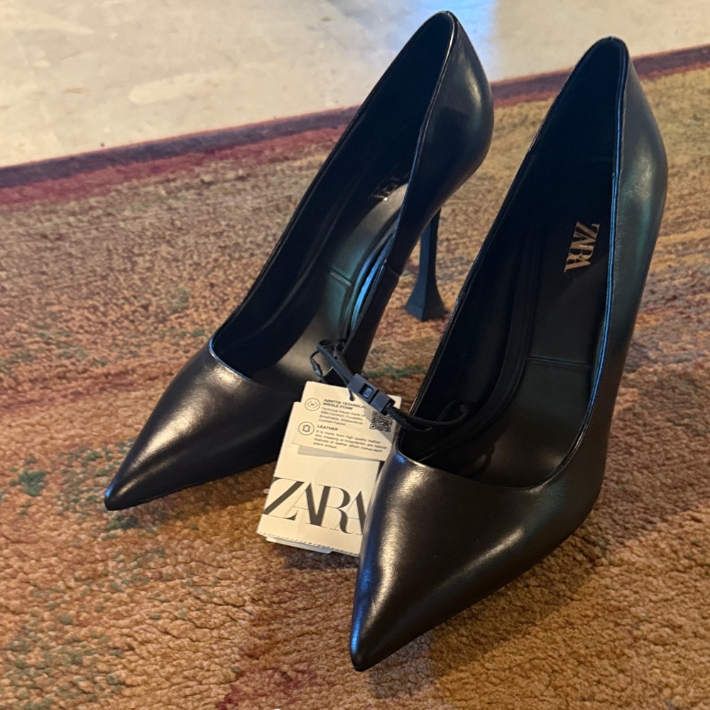 Zara Classic Leather Black Pointed Heels